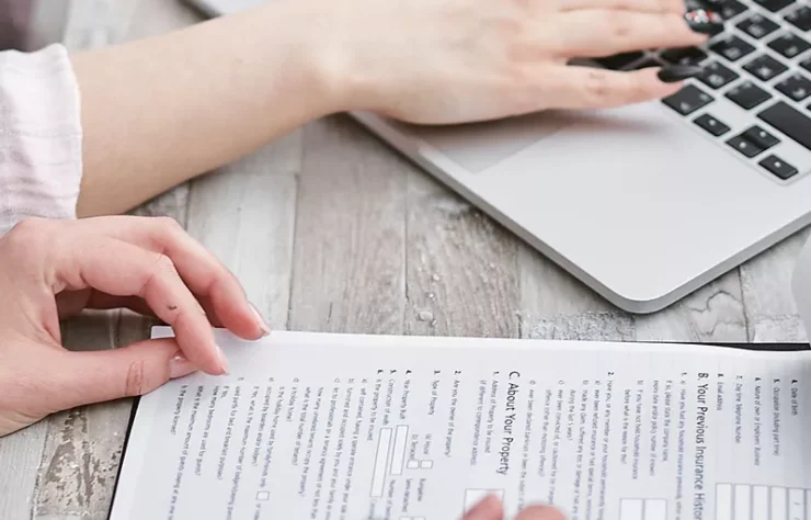 Business-Visa-Recovered.webp_0004_pexels-mikhail-nilov-7731373 Business-Visa-Recovered.webp_0004_pexels-mikhail-nilov-7731373